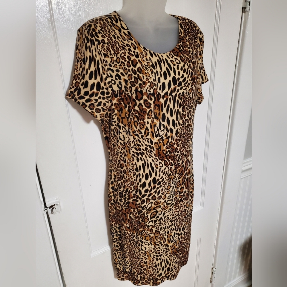 Bar III short sleeve leopard dress, sz XL